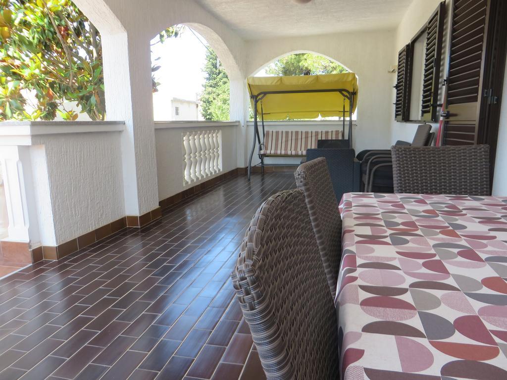 Apartments Gloria Биоград-на-Мору Экстерьер фото
