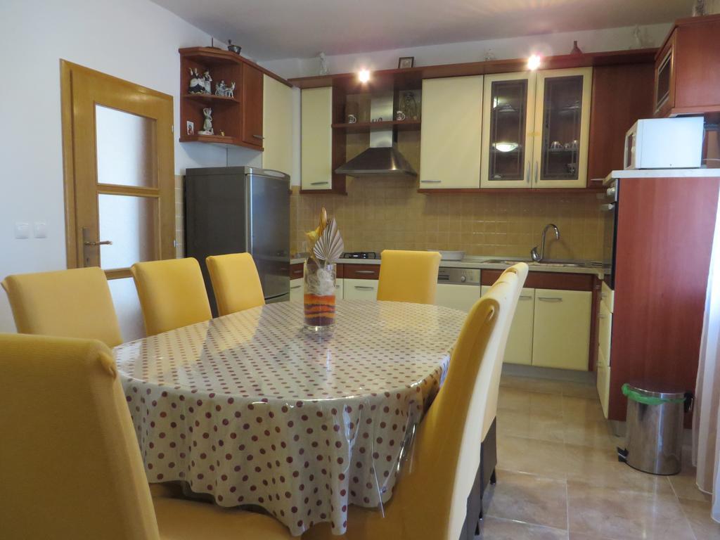 Apartments Gloria Биоград-на-Мору Экстерьер фото