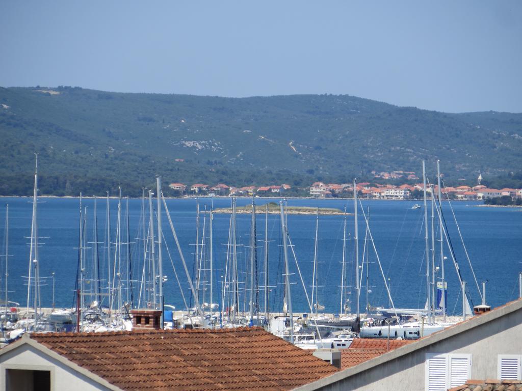 Apartments Gloria Биоград-на-Мору Экстерьер фото