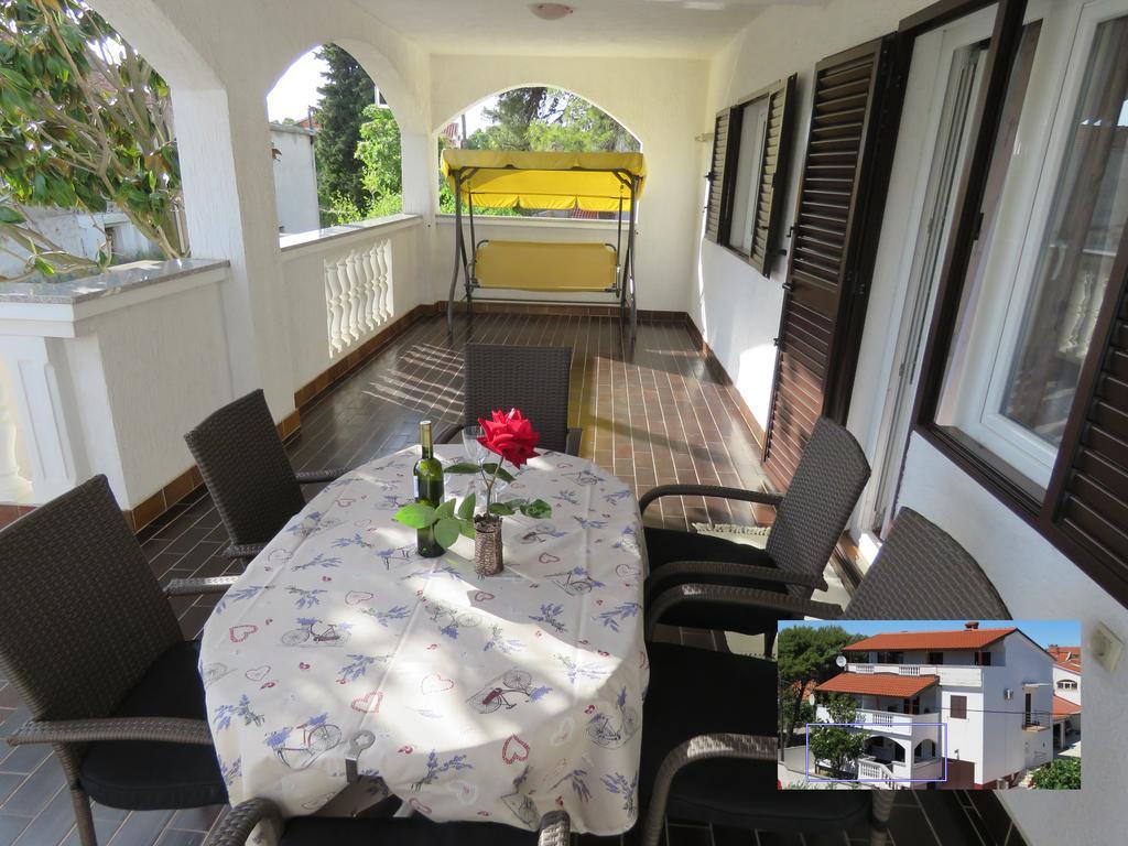 Apartments Gloria Биоград-на-Мору Экстерьер фото